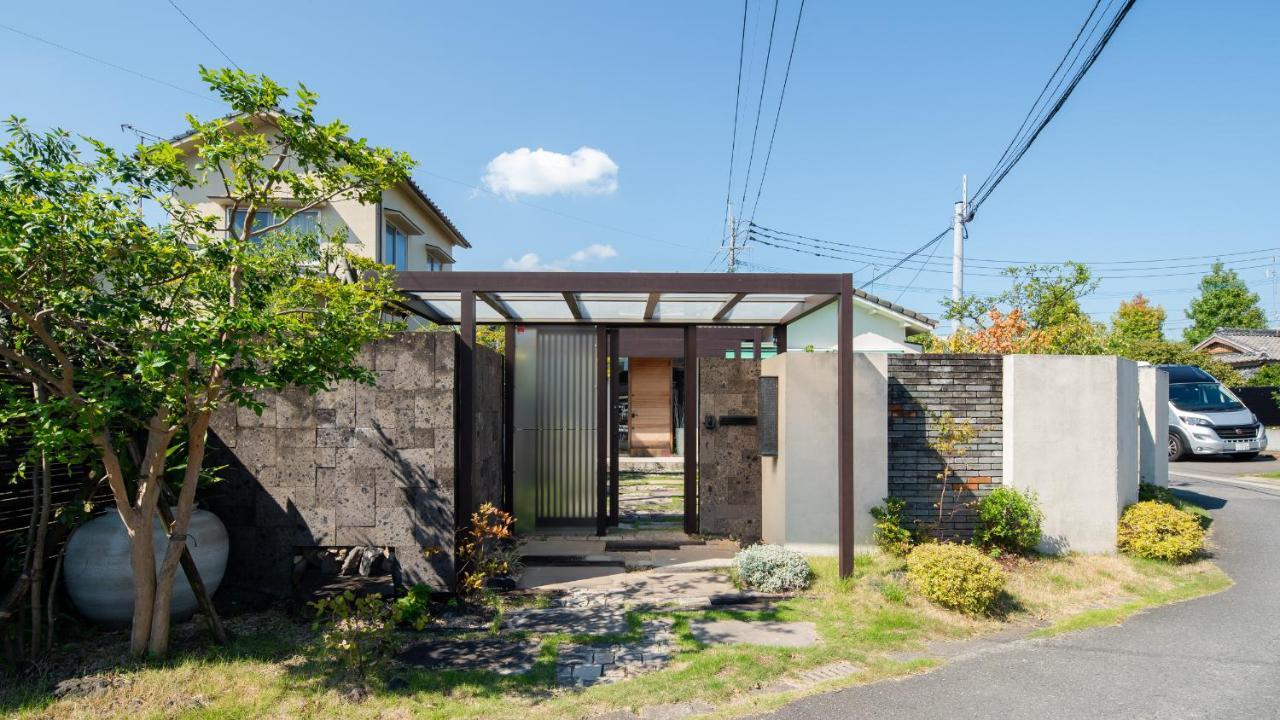 Villa 石の蔵 Hotel Сага Екстериор снимка
