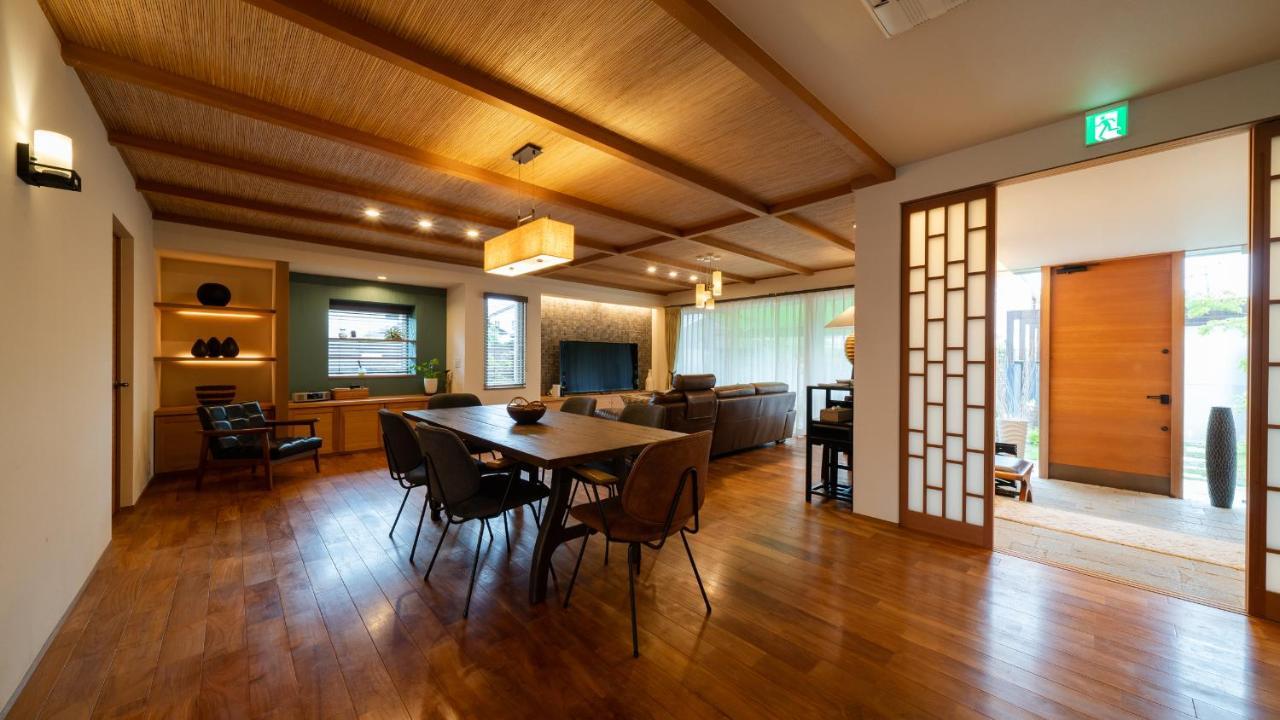 Villa 石の蔵 Hotel Сага Екстериор снимка